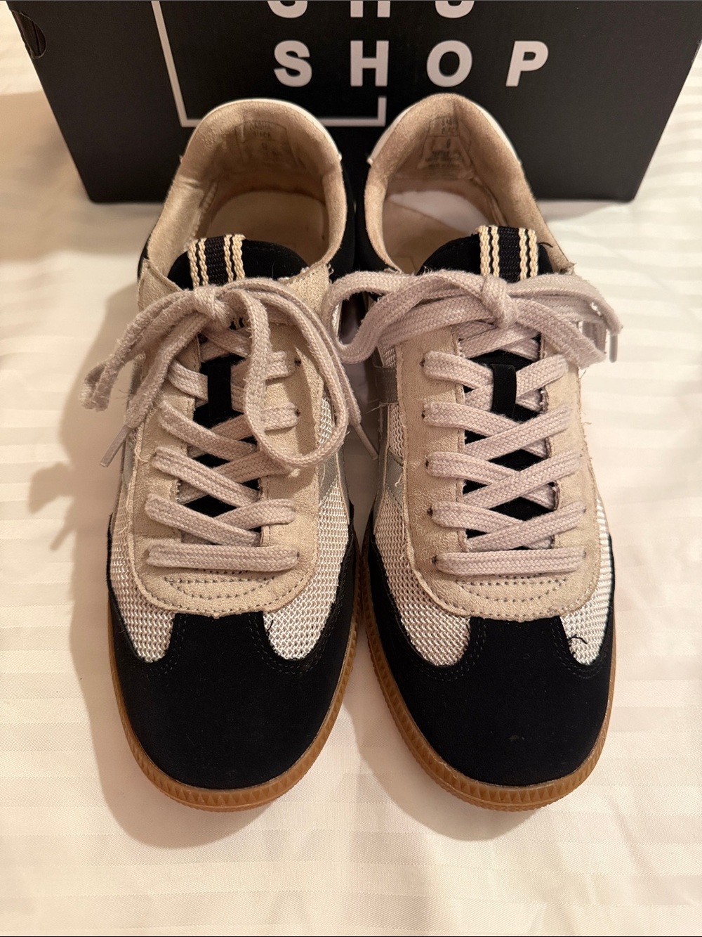 ShuShop Black and Beige Retro Mesh Sneakers